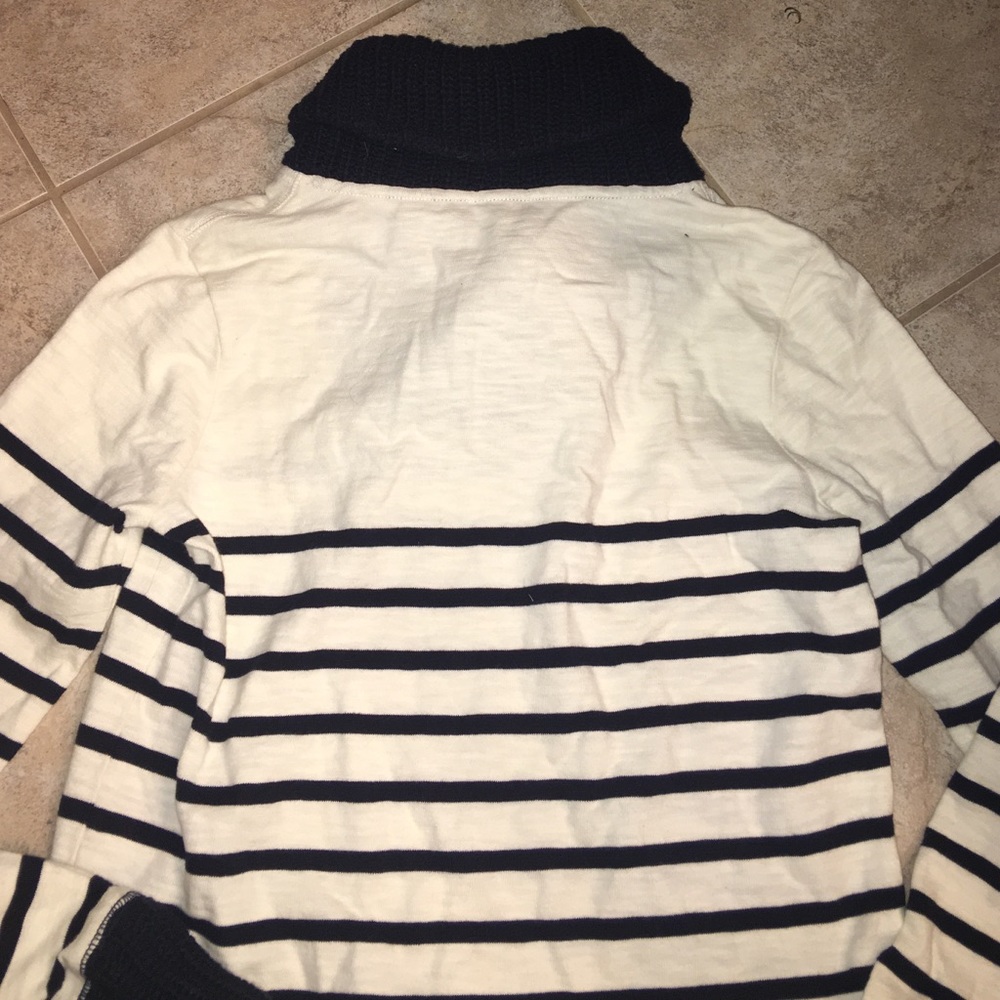 J. CREW Sweater - Picture 3 of 3