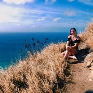 Meet your Posher, Alyssa