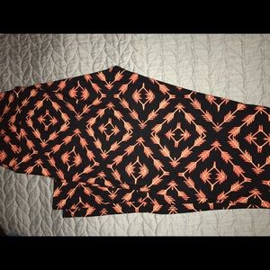 Lularoe EUC OS leggings
