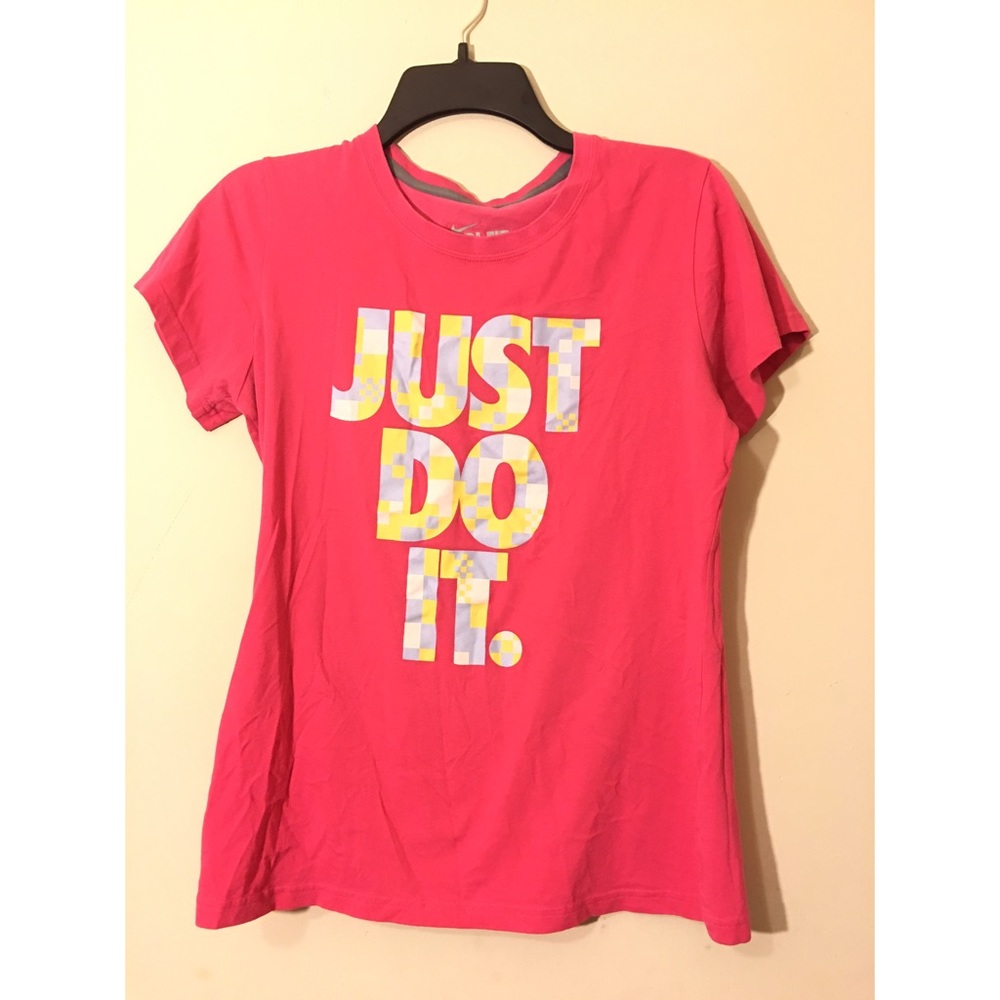Nike tee