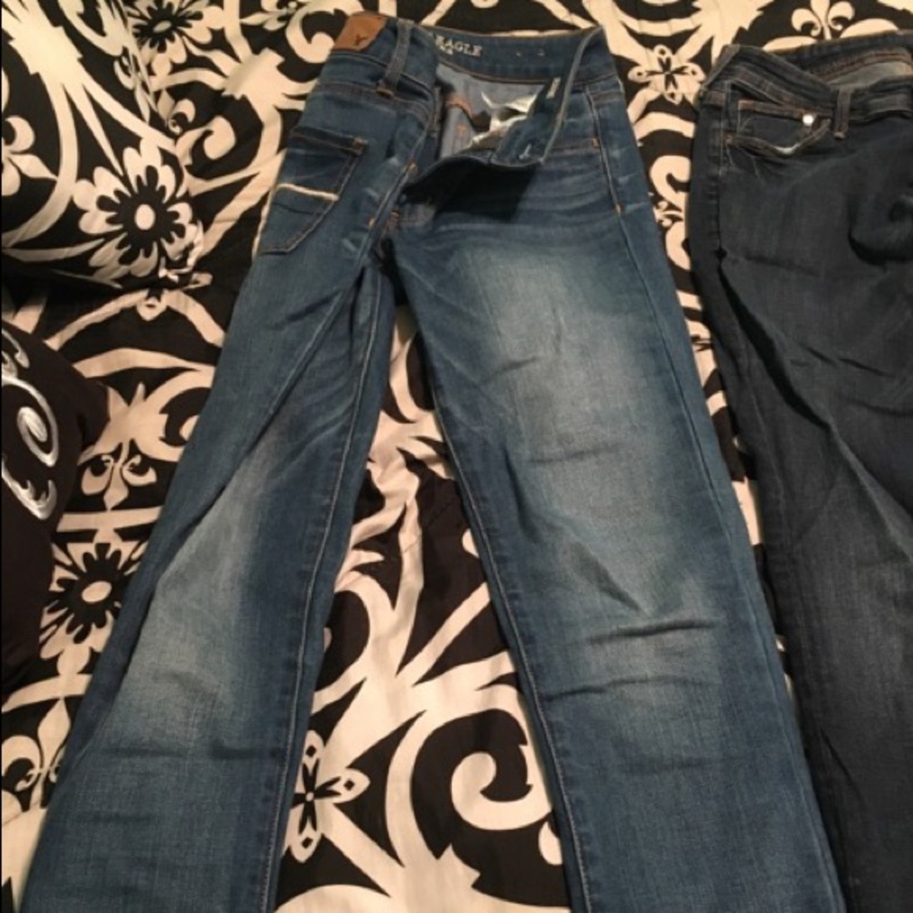 American eagle jeans ! Barely worn