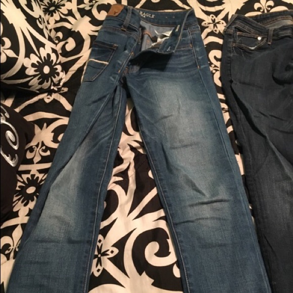 American eagle jeans ! Barely worn - Picture 1 of 2