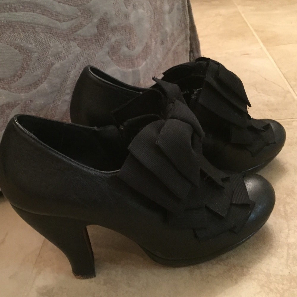 Pair of  CHIE MIHARA  "Catame" booties