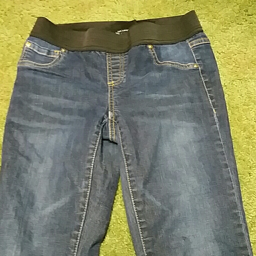 Inc pants - Picture 2 of 3