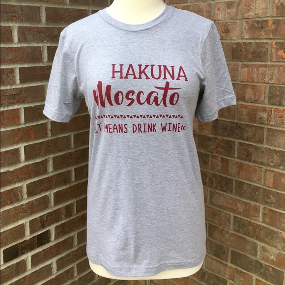 ▫️SOLD OUT▫️CLEARANCE▫️FINAL $▫️Hakuna Moscato Tee - Picture 2 of 6