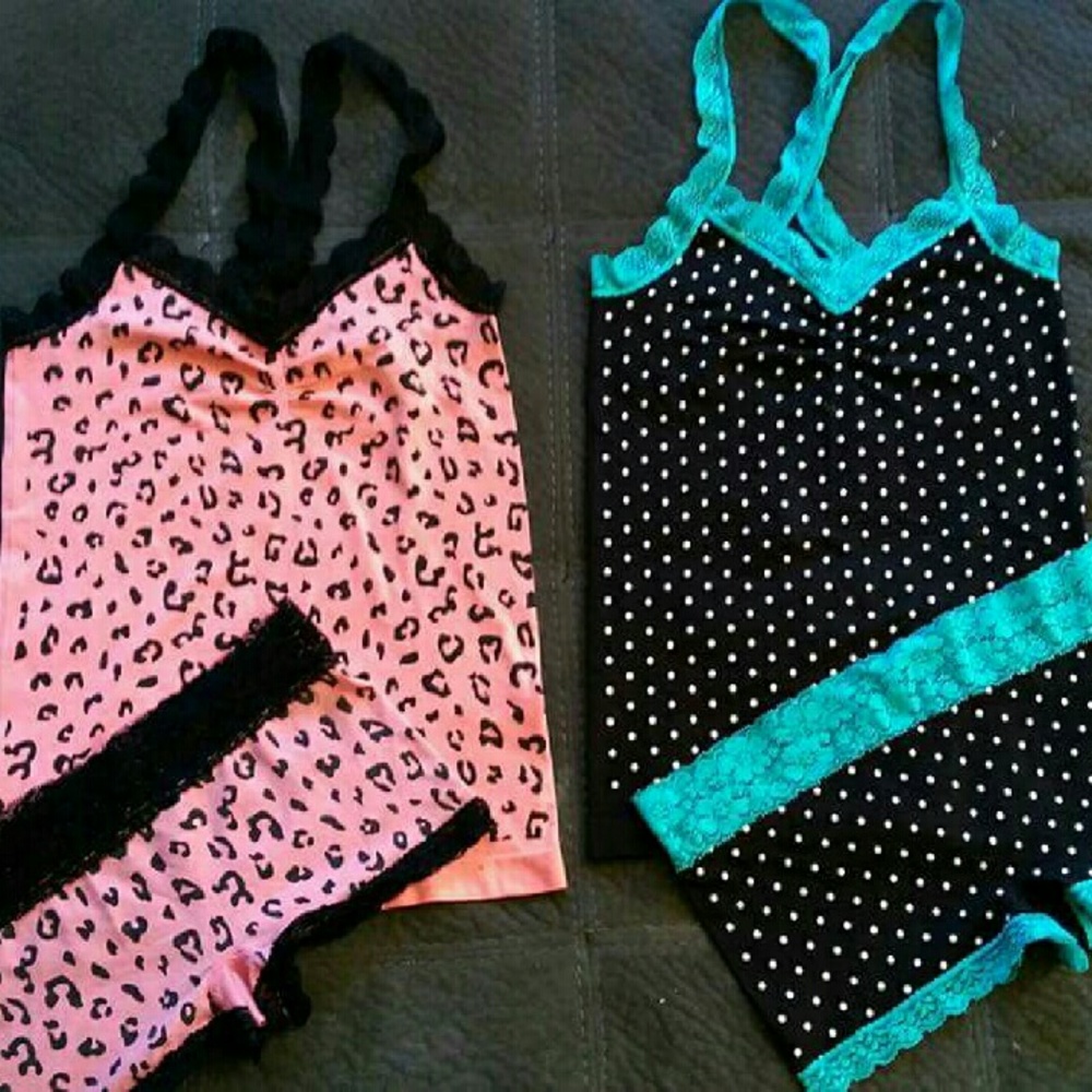 2 sets of pjs