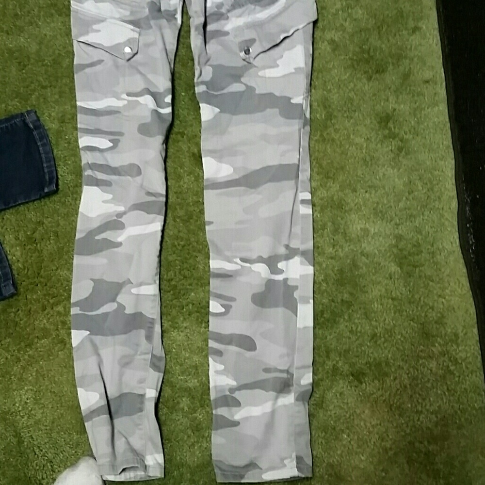 Pants - Picture 2 of 3