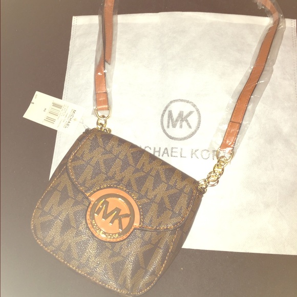 Michael Kors Handbags - MK bag