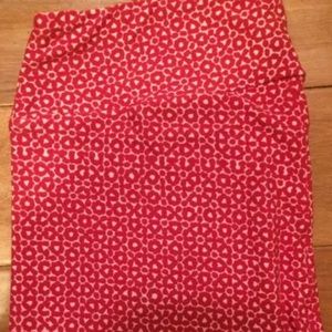 BNWT LulaRoe leggings pink and white. Size TC