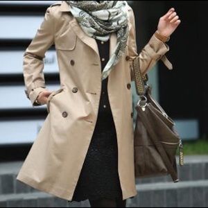 BANANA REPUBLIC Trench Coat