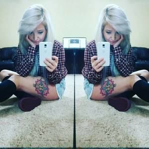 Meet your Posher, Brittni