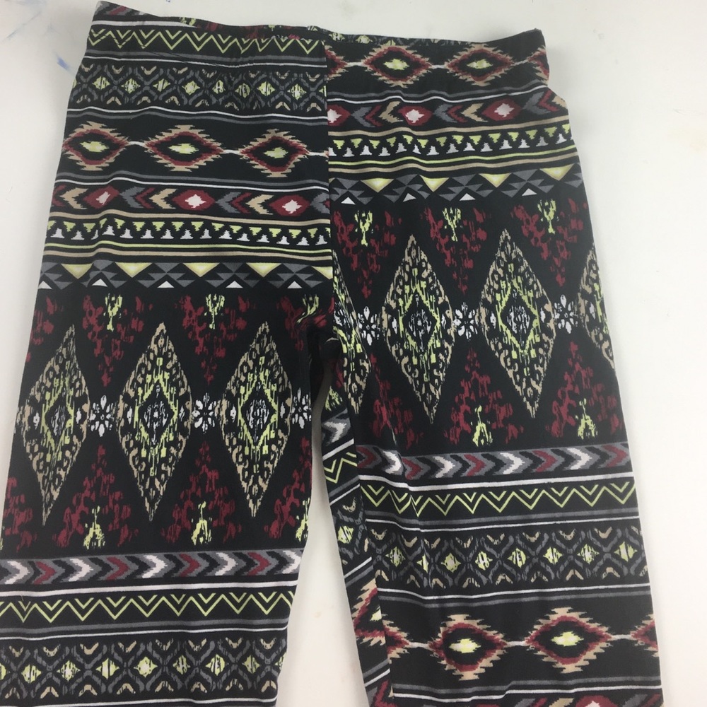 Tribal print leggings