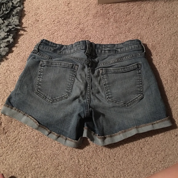 Refuge shorts size 7 - Picture 2 of 2