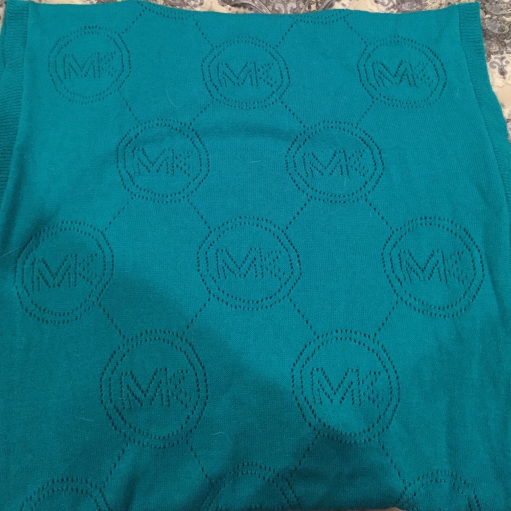 Michael Kors Logo Infinity Scarf