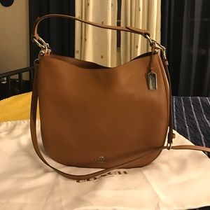 COACH Nomad Hobo