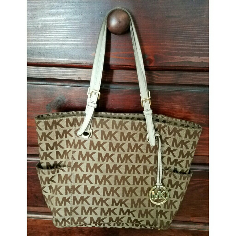 MICHAEL KORS - 100% Authentic Purse