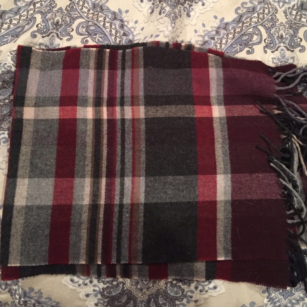 Plaid cashmere scarf