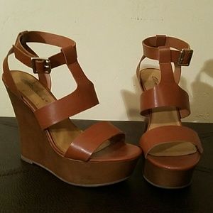 Tan Wedge sandals
