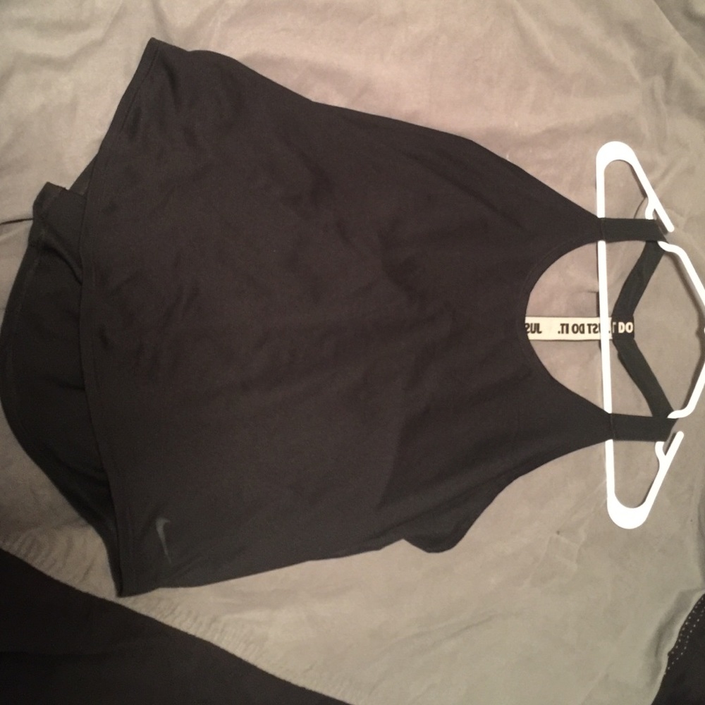 Nike tank size large
