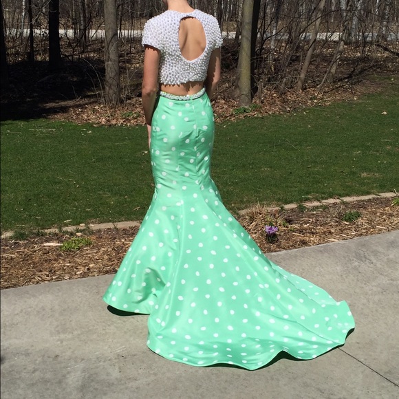 Sherri hill 2 piece gown size 00 - Picture 2 of 2