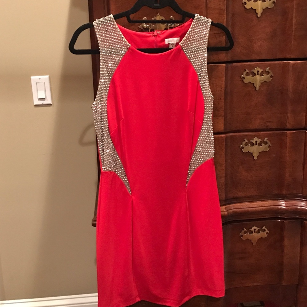 RED DRESS FOR SALE NEVER WORN