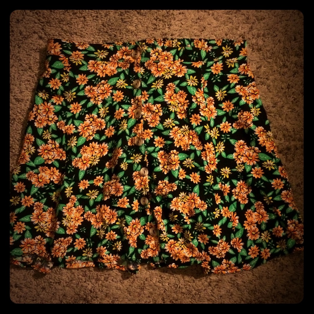 Floral high waisted skirt