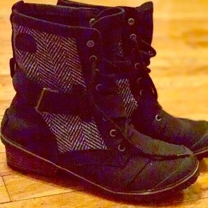 Sorel Slimboot Waterproof Lace-Up Boot