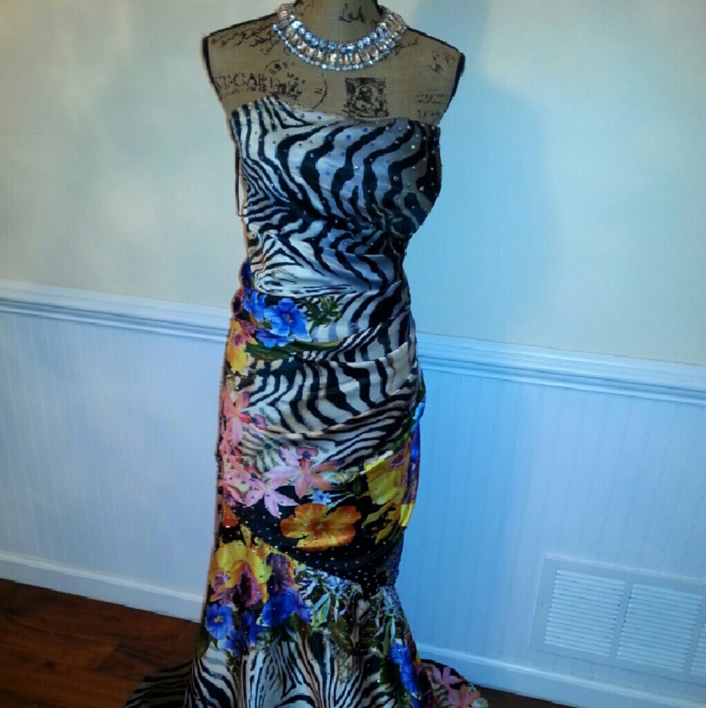 Plus size Safari strapless gown