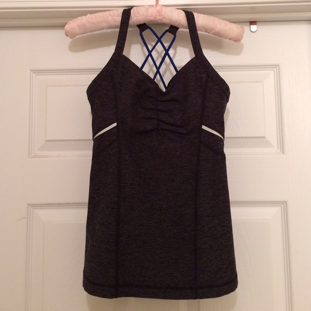 📍SOLD📍✨UA**STUDIO LUX Spin tank✨ - Picture 3 of 6