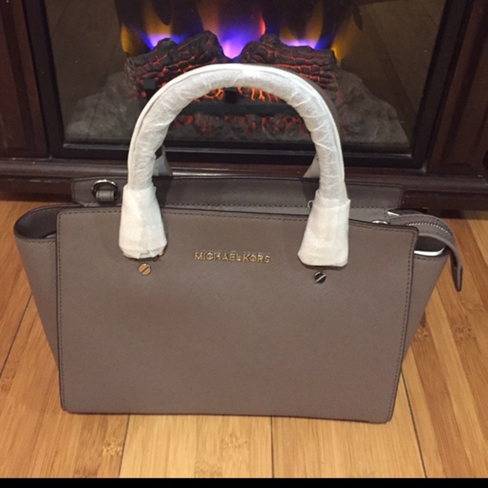 SELMA Medium Saffiano Satchel: 2017 color Cinder