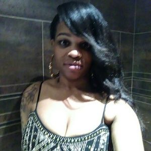 Meet your Posher, Victoria