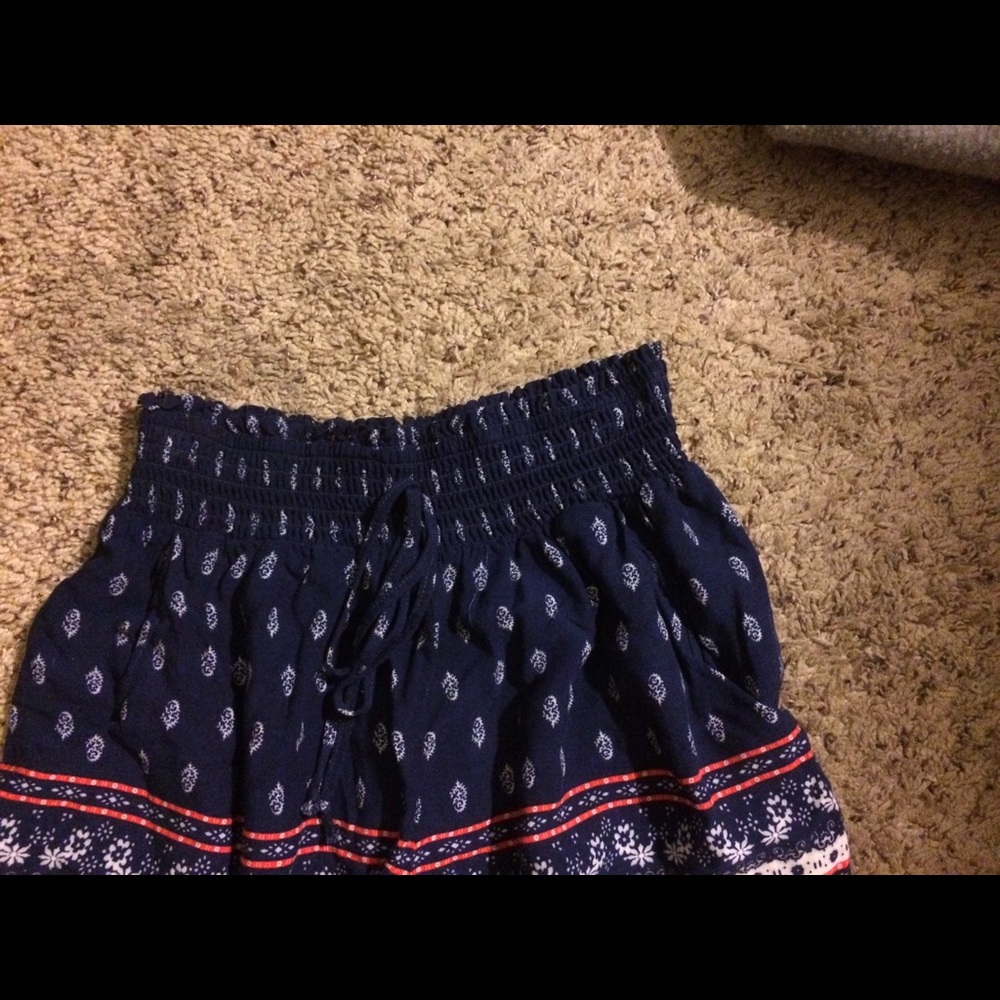 Flowy patterned shorts - Picture 4 of 4