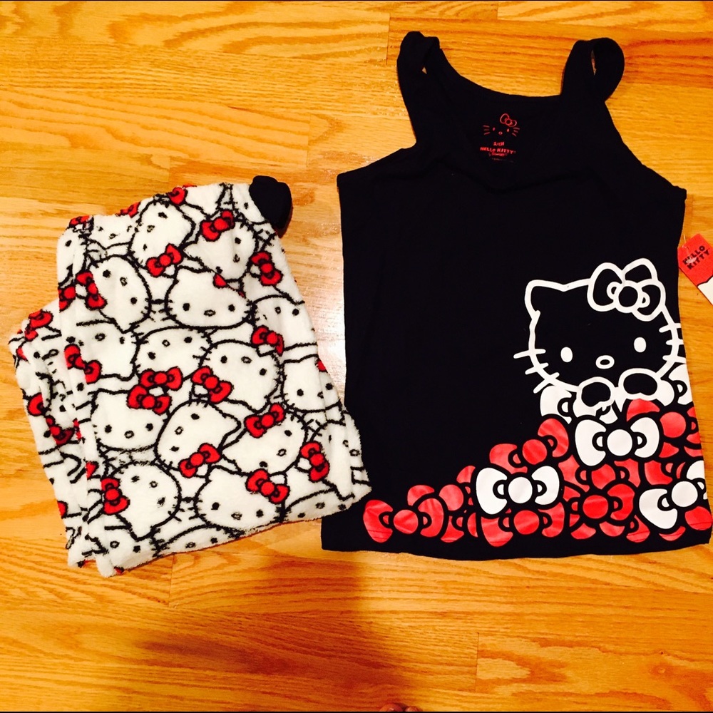 Hello Kitty Pajama Set