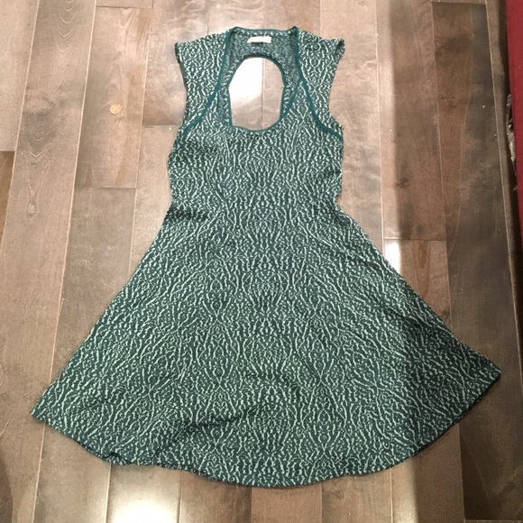 Green open back skater dress - Picture 2 of 2
