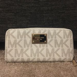 Used Michael Kors wallet
