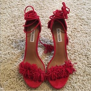 Steve Madden Sassey Fringe Sandals!! NO TRADES 🚫