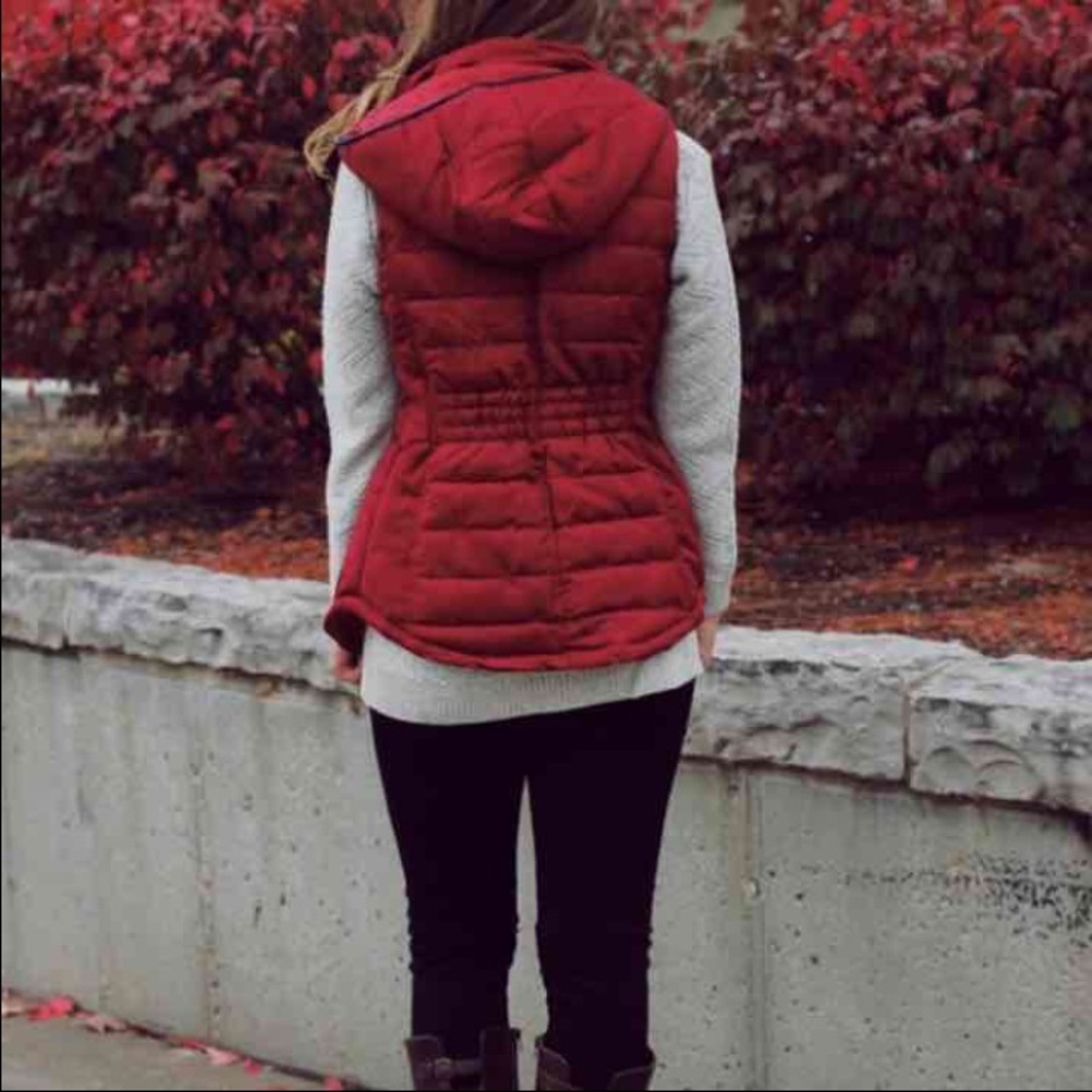 Red Hooded Vest - Picture 6 of 6