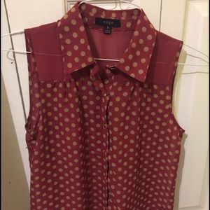Button up tank top size small