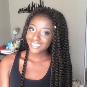 Meet your Posher, Karine