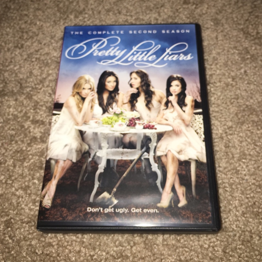 Pretty Little Liars Season 2
