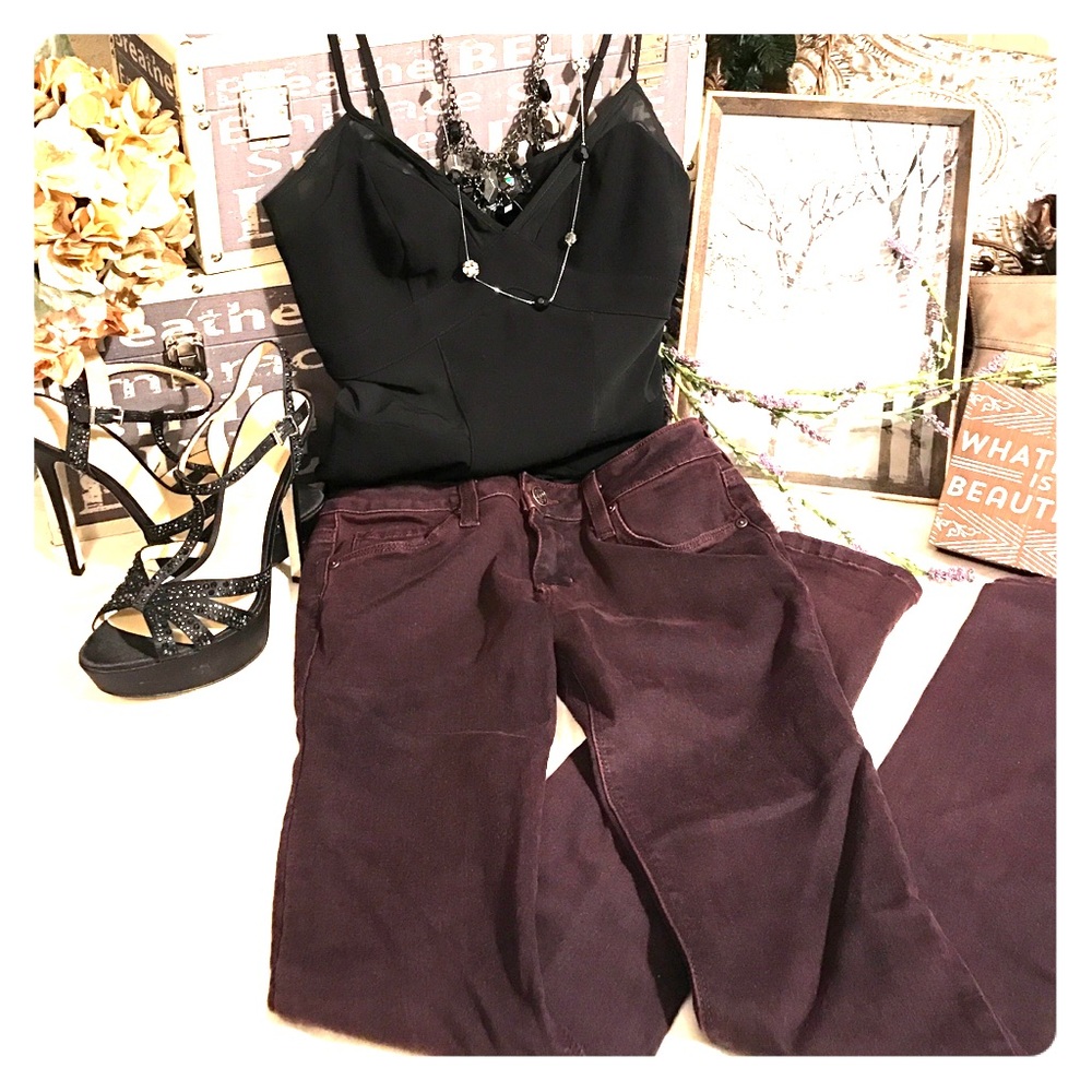 "Just Black" Buckle Brand Skinny Jeans💜