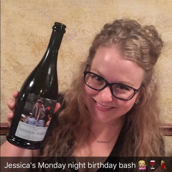 Meet your Posher, Jessica - Picture 5 of 6