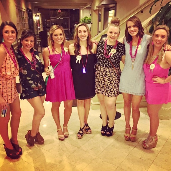 Meet your Posher, Jessica - Picture 6 of 6