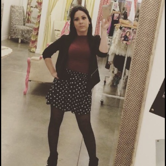 Meet your Posher, Jessica - Picture 4 of 4