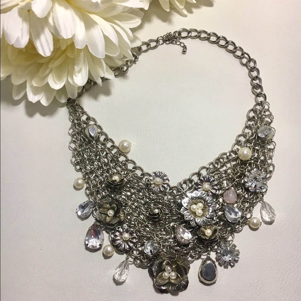 Necklace with Flowers and Gems