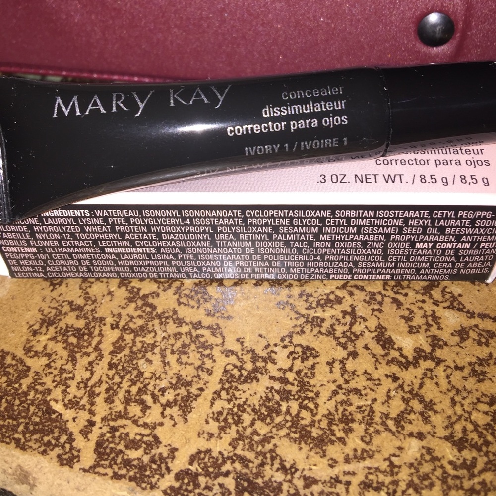 Mary Kay Concealer in Ivory 2