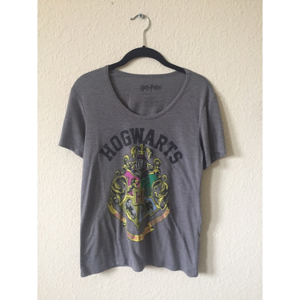 Hogwarts tee