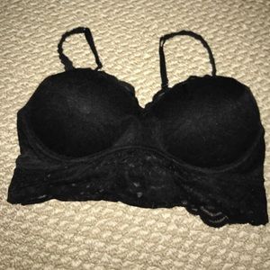 Lace bra with adjustable straps