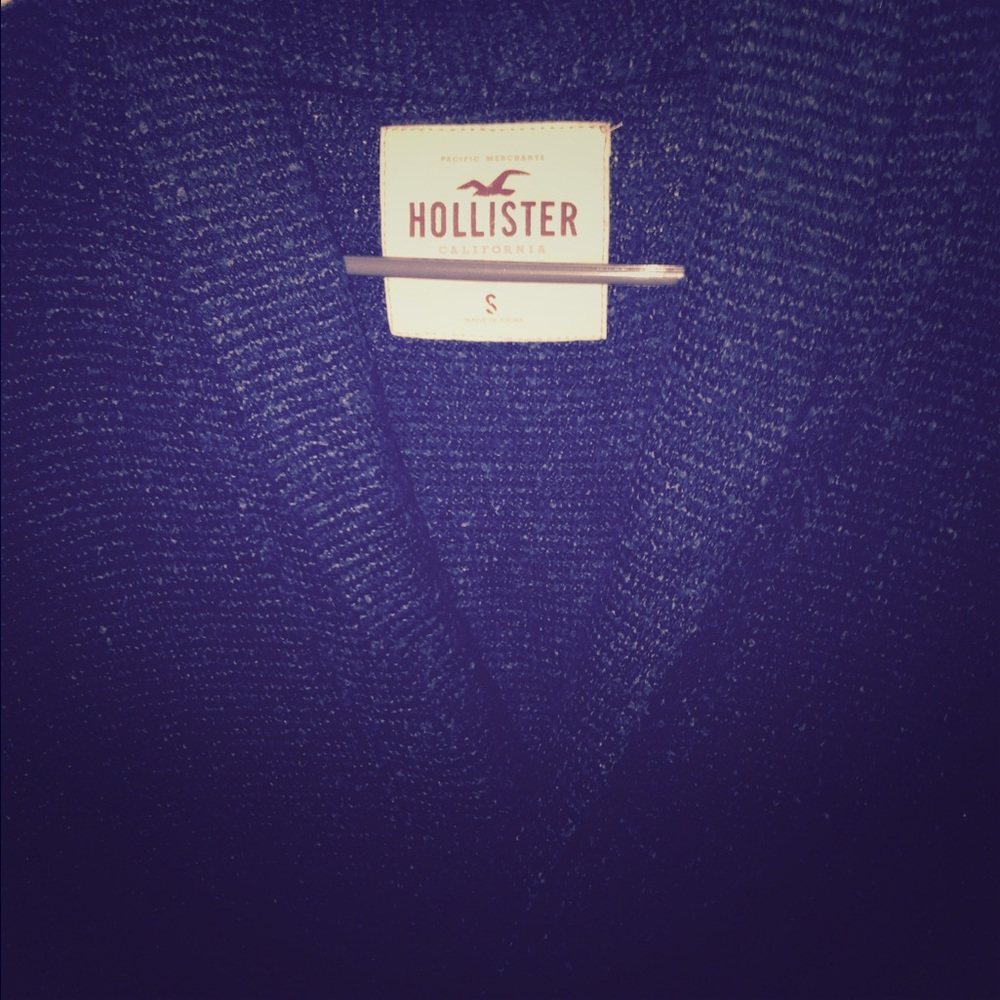 Hollister Cardigan