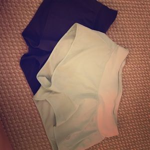 Active shorts with liner inside and zipper pocket